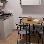 Anizs Apartmanhaz *
