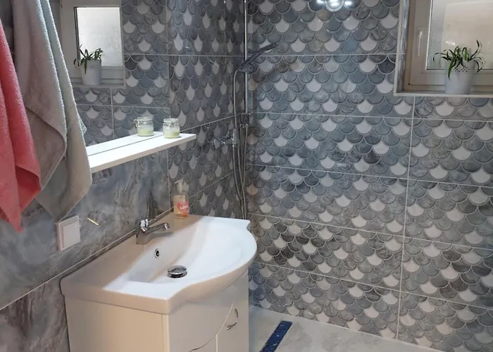 Apartament Anizs Apartmanhaz *