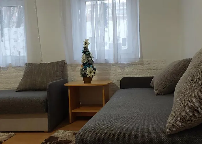 Apartament Anizs Apartmanhaz