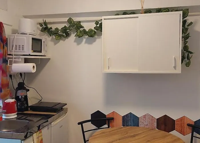 Anizs Apartmanhaz